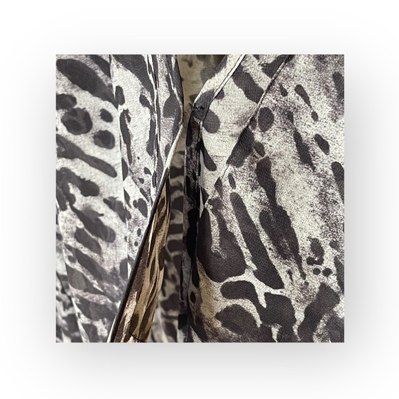 new Allsaints ✽ Penny Ambient Chiffon Surplice Top ✽ Pale Grey Leopard Print ✽ S - Picture 8 of 16